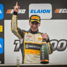 A bordo: De la banquina a lo más alto del podio