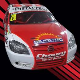 Alan Choury regresa y estrena auto