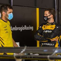 Cingolani piloto Renault de Súper TC 2000