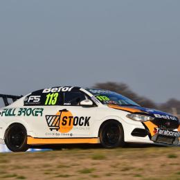 Claudio Rama, al frente de la clasificación en Buenos Aires