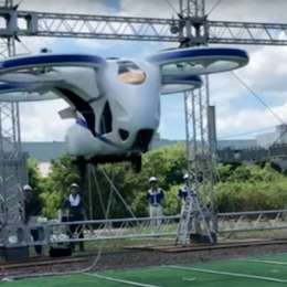 Probaron con éxito un auto volador en Japón