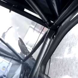 La impactante piña de Conta desde adentro