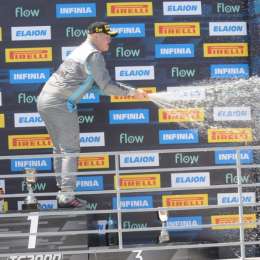 Cravero les sacó 42 vueltas a todos