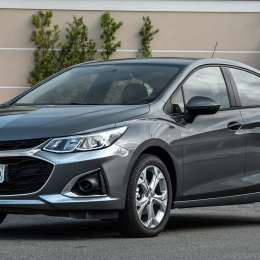 Llegó el Chevrolet Cruze LT para acompañar al Premier