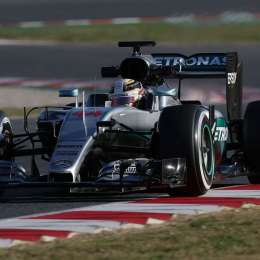 Hamilton puso primera en Silverstone