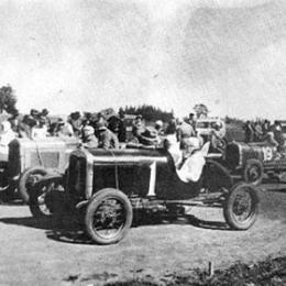 Hace 81 años Juan Manuel Fangio corrió su primera carrera de autos