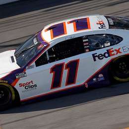 Nascar: Denny Hamlin ganó la Pole Position para la Geico 500 en Talladega