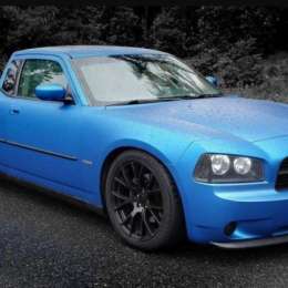 ¡Insólito¡ Transformó un Dodge Charger en pick-up