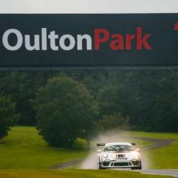 Dorian Mansilla entrenó bajo la lluvia en Oulton Park