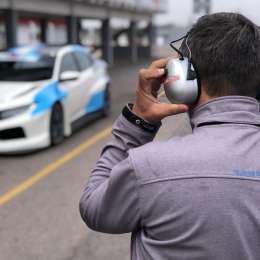 La Squadra Martino probó el TCR South America en el Cabalén