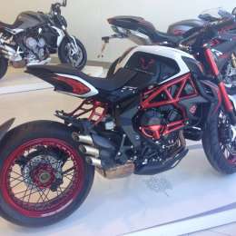 Exclusivo: La moto de Hamilton en Argentina