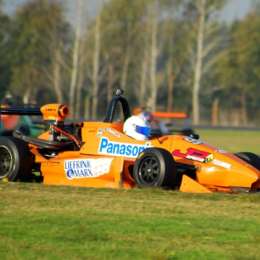 Esteban Fernández fue contundente en la Fórmula 4 Nueva Generación