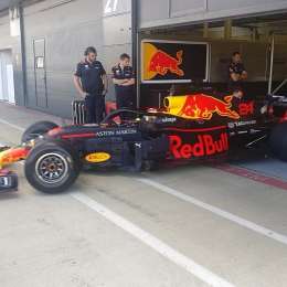 Sebastian Buemi se pegó en los test con el Red Bull