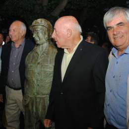Colocarán un busto de Fangio en la Costa Marplatense