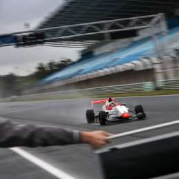 Fenestraz vuelve a destacarse