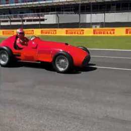 Leclerc giró con la Ferrari legendaria de Froilán González