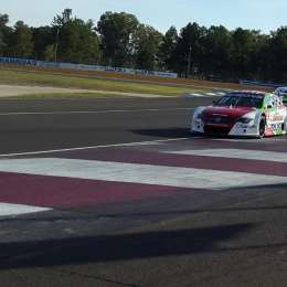 Flaqué dominó el entrenamiento para el Top Race Series