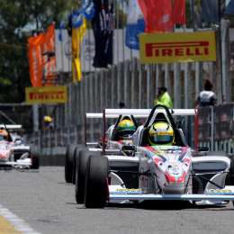 Los equipos de la Fórmula Renault 2.0 probaron antes de la definición