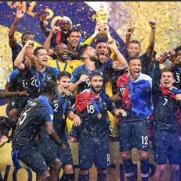 El automovilismo de Francia celebra el título del Mundial
