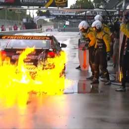 ¡Fuego en los boxes del Supercars!