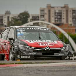 Garriz dominó y se llevó la pole