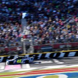Jimmie Johnson ganó en Charlotte