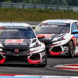 Néstor Girolami conservó el liderazgo en el WTCR