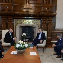 GM presentó a Macri inversión de US$ 500 millones para su nuevo modelo