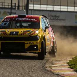 González, Lambiris y Miranda, los ganadores del CARX en el Gálvez