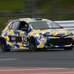 Toyota completó las 24 Horas de Fuji con un auto a hidrógeno