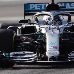 Hamilton domina en el arranque de las pruebas