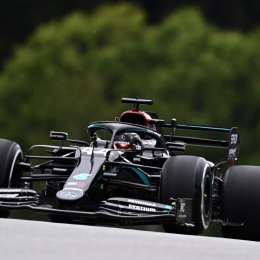 Mercedes se quedó con el segundo ensayo en Austria