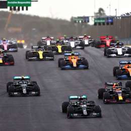 Hamilton: récord, triunfo y a un paso del título