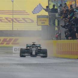 Hamilton ganó a lo campeón y celebró su 7ª corona
