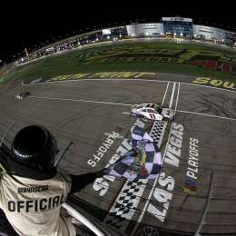 Nascar: Hamlin ganó en Las Vegas y está en el grupo de los 8
