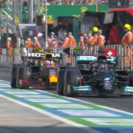 Hamilton se hace fuerte: pole position en Hungría