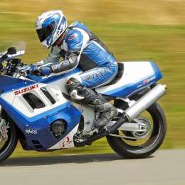 Retro Hayabusa: preparadores suizos restauran una Hayabusa al estilo GSX 1989