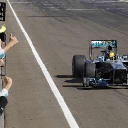 Venden el Mercedes de Hamilton