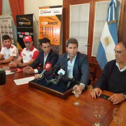 En San Juan se presentó la carrera de Top Race