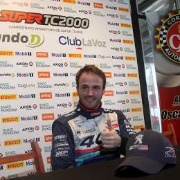 Con la lluvia de su lado