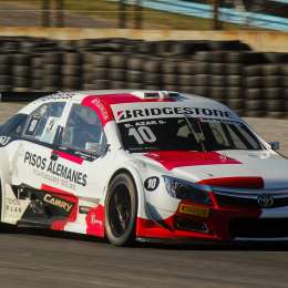 A Azar no lo pudieron correr en Buenos Aires