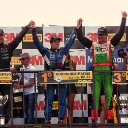 Triunfo y clasificación en una carrera Picante