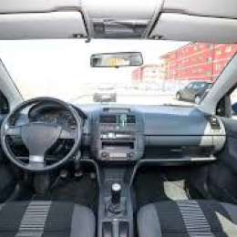 ¿Cuáles son las superficies críticas del auto para desinfectar?