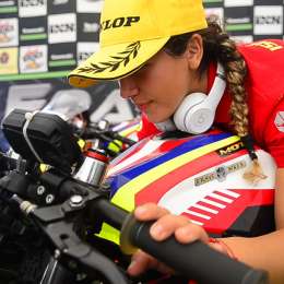 Isis Carreño, la piloto sudamericana que sueña correr en el mundial 