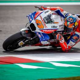 Jack Miller pone a Ducati al frente en Misano 