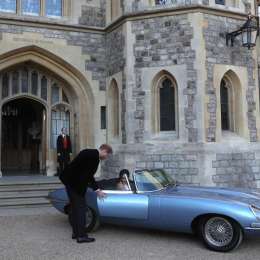 Boda Real: Harry y Meghan en un Jaguar