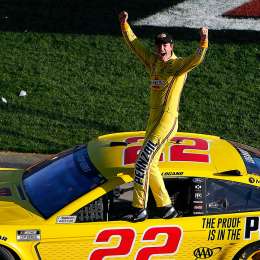 Nascar en Las Vegas y victoria de Joey Logano