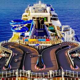 Un crucero con pista de karting