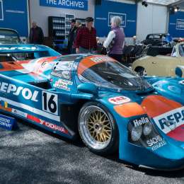 Subastaron el Porsche de Le Mans usado por Larrauri