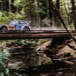 Latvala ganó la primera etapa en Australia